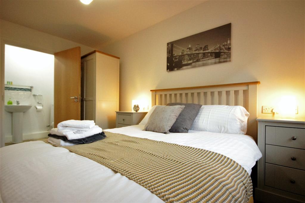 Kings Court Apartment Кингстон-апон-Халл Экстерьер фото